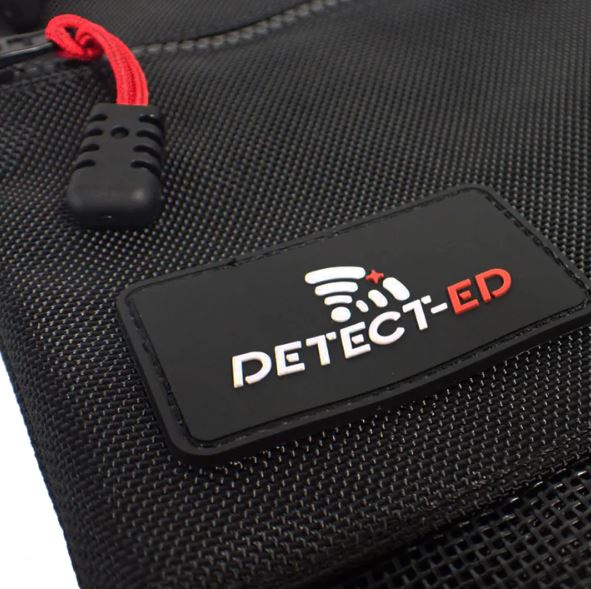 Detect-Ed Land and Sea Treasure Pouch